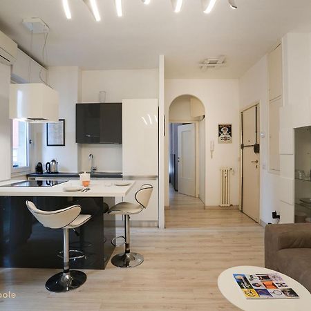 Lumiere Apartment Милано Екстериор снимка